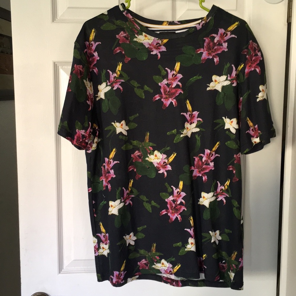 New! Black Floral “Denim & Floral” shirt (Size L)